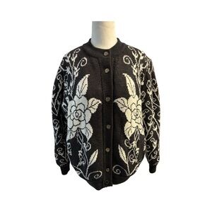 Society Ball Vintage Black and White Floral Cardigan Jacket One Size Pit 22 L 25